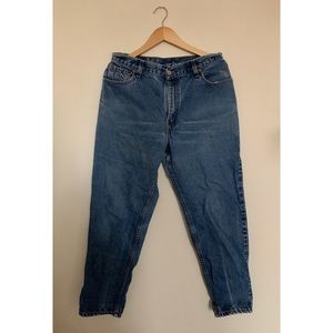 550 Levi’s jeans